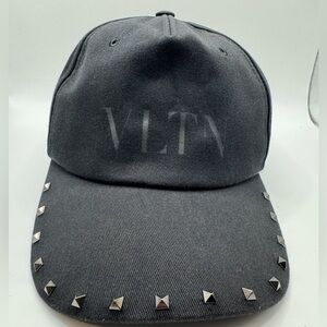 Authentic Valentino Garavani Black Studded Cap Hat Size 60